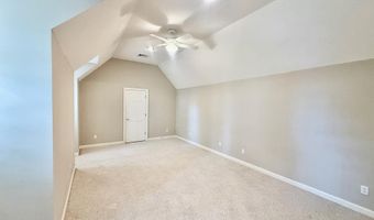 708 Town And Country Dr, Adel, GA 31620