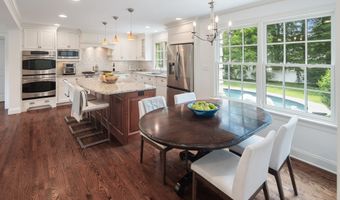 10 Duffys Ln, Darien, CT 06820