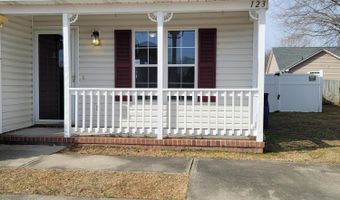 3670 Highland Dr, Ayden, NC 28513