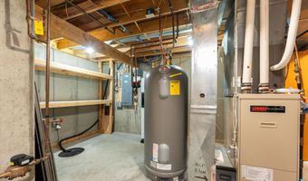 209 W Ironwood St, Brandon, SD 57005