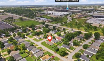 2515 SE 4th St, Bentonville, AR 72712