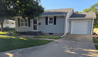 507 3rd Ave, Ackley, IA 50601