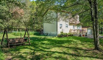 57 Frost Lane Ln, Albrightsville, PA 18210