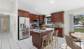 27 Tartaglia St, Johnston, RI 02919