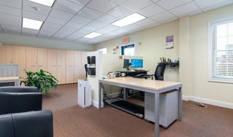 376 Dry Bridge Rd B2, North Kingstown, RI 02852