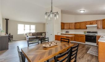 136 Hope Hill Ter, Cranston, RI 02921