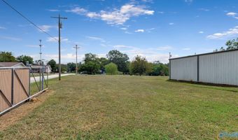1214 N Jefferson St, Athens, AL 35611