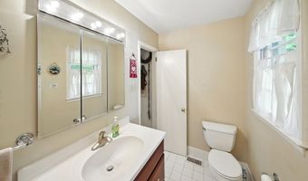 10 CAREY, Ambler, PA 19002
