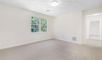 10 GINGER Trl, Coventry, RI 02816