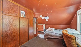 317 E Maple Ave, Adrian, MI 49221