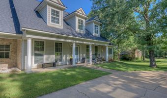 111 Oak Leaf Trl, Benton, LA 71006