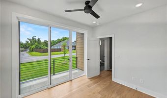 6 Francis Dr, Bella Vista, AR 72715