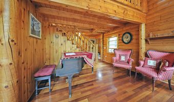 233 Algerie Rd, Becket, MA 01223