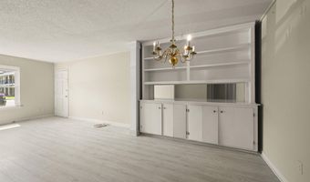 1701 Lobdell Ave #4, Baton Rouge, LA 70806