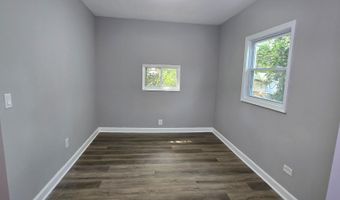 405 34TH St SE 4, Washington, DC 20019