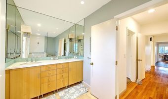 377 Rumstick Rd, Barrington, RI 02806