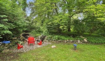 30 Lake Rd, Columbia, CT 06237