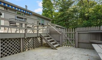 40 Red Oak Dr, Coventry, RI 02816