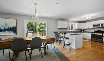 46 Isaac Foss Rd, Chester, NH 03036