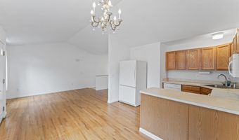 56 Pembroke Rd APT 11, Danbury, CT 06811