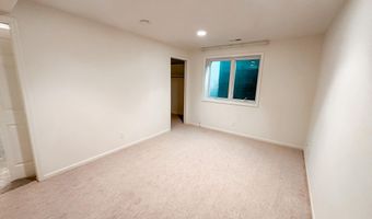 2212 Hamilton Dr, Ames, IA 50014