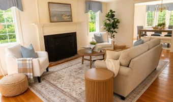 79 Bayberry Ln, Barnstable, MA 02630