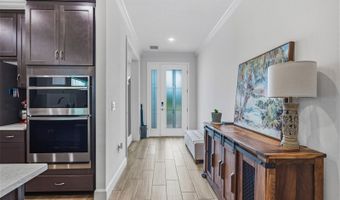 1065 SIGNET Dr, Apollo Beach, FL 33572
