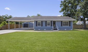 956 Old Spanish Trl, Bay St. Louis, MS 39520