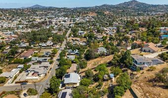 2901 Helix St, Spring Valley, CA 91977