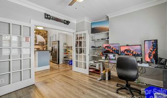 611 E 37th St, Charlotte, NC 28205