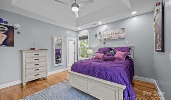 2 Wood Path Ln, Arden, NC 28704