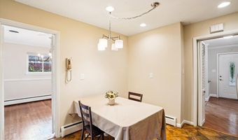 6216 ROCKHURST Rd, Bethesda, MD 20817