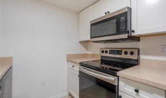 902 LAKE DESTINY Rd C, Altamonte Springs, FL 32714