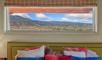 4 Fair Hope Dr, Abiquiu, NM 87510