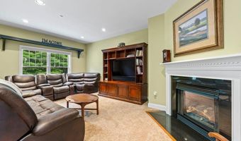 38 Harvest Hill Ln 38, Auburn, ME 04210