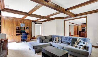 9015 Admirals Pointe Dr, Indianapolis, IN 46236