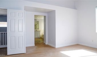8209 Violet Meadow Ct, Las Vegas, NV 89117