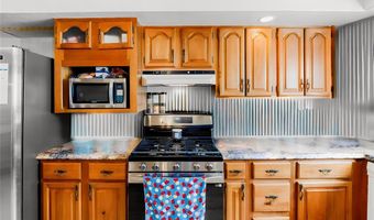 240 Herbert St, Alton, IL 62002