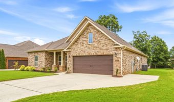 18394 Red Tail St, Athens, AL 35613
