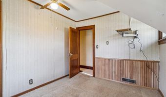 205 S Garnavillo St, Anamosa, IA 52205