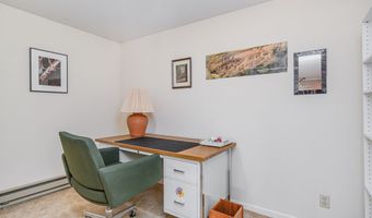3 Red Barn Ln, Brookfield, CT 06804