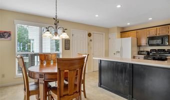 305 Arbor Glen Dr, Ballwin, MO 63021