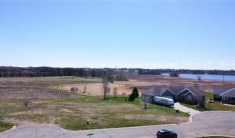 1738 Tiger Ridge Ct, Albert Lea, MN 56007