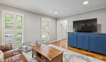 4301 Meadowridge Dr, Charlotte, NC 28226