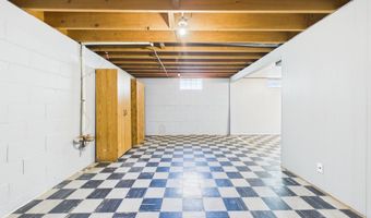 306 Park Ave, Alcester, SD 57001