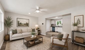 715 E Springfield St, Aurora, MO 65605