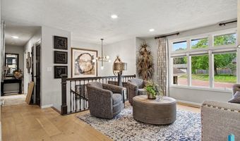 904 S Patrician Ct, Brandon, SD 57055