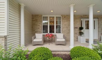 208 E APPLE CREEK Rd, Appleton, WI 54913