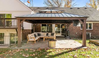 11 HILLTOP Ct, Appleton, WI 54914