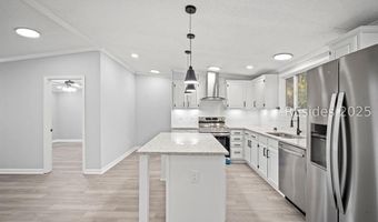 137 Winsor Rd, Beaufort, SC 29906